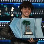 Settembre vince il Festival di Sanremo nella categorie Nuove Proposte