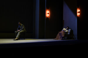 Al San Ferdinando è di scena L’Incarico sul racconto di Raymond Carver (TeatrodiNapoli Lincarico Prove 08022025 ©phnoceraivan 300x200)